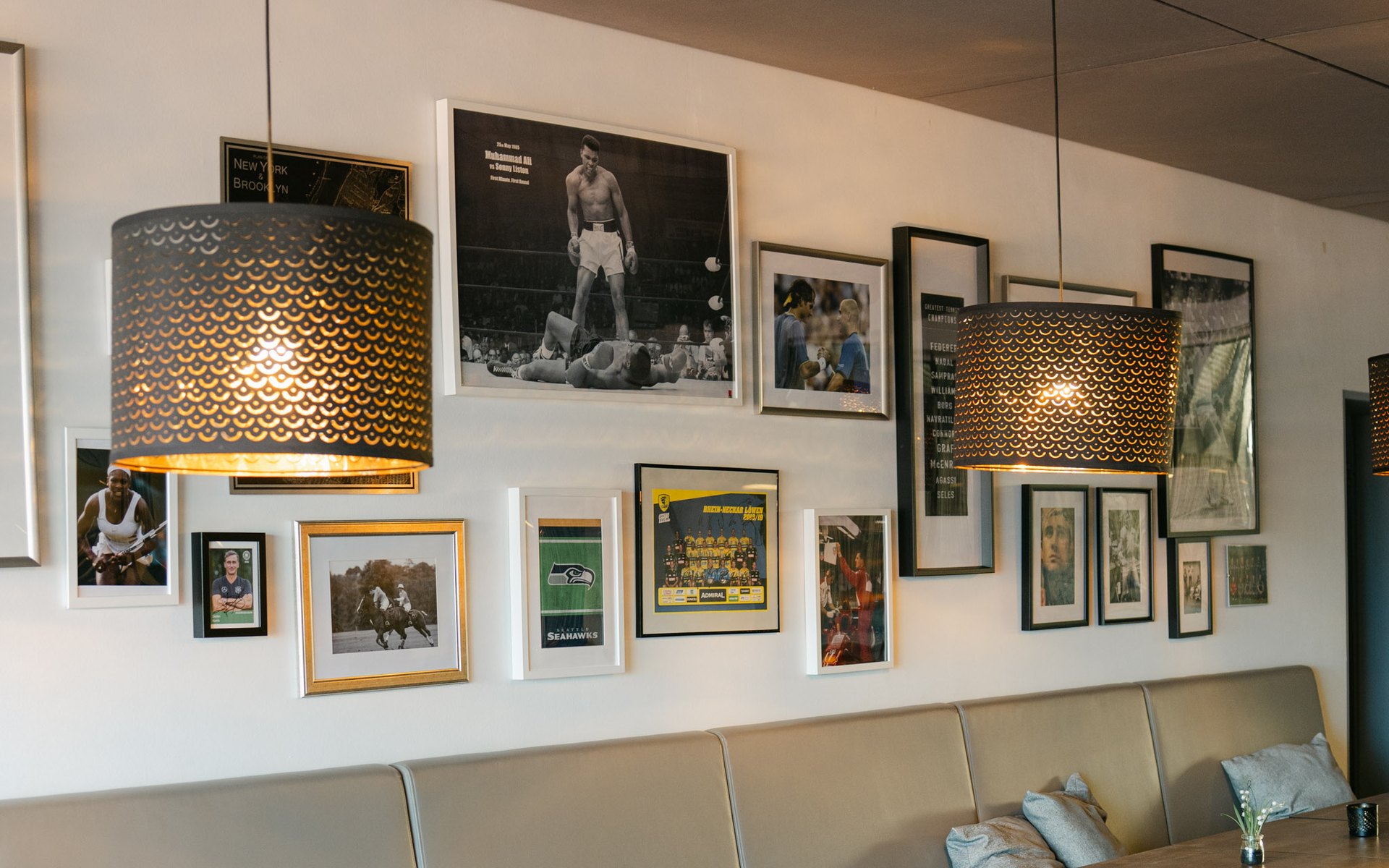 Klubhaus Bistro und Terrasse in Gensingen — Burger, Flammkuchen und Steaks